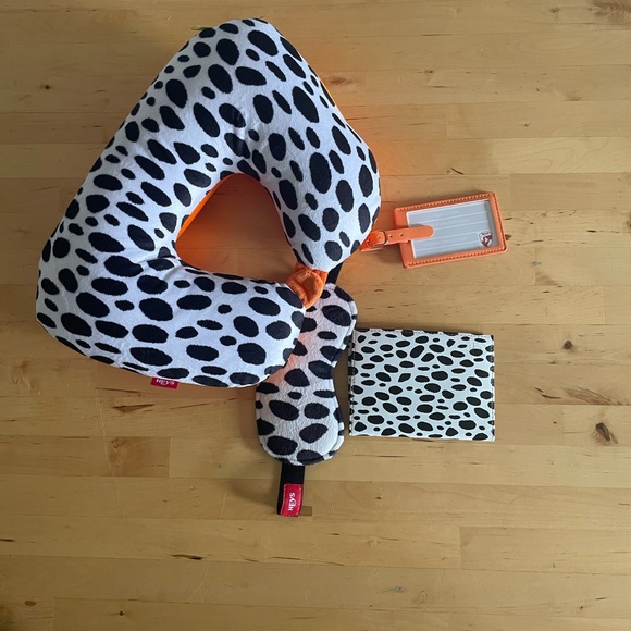 Heys travel essential set - Picture 2 of 3